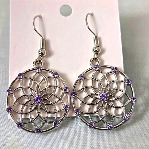 Elegant Silver Tone Purple Rhinestons Earrings - Picture 14 of 16